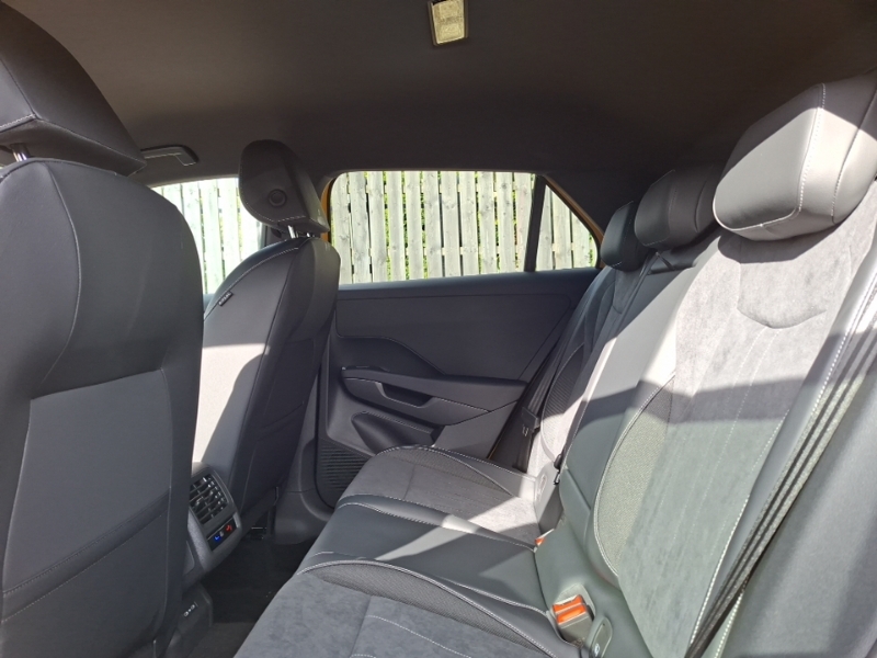 Volkswagen T-Roc 1.5 Etsi Style Dsg Yellow #6