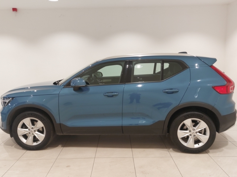 Volvo XC40 2.0 B3p Core Blue #4