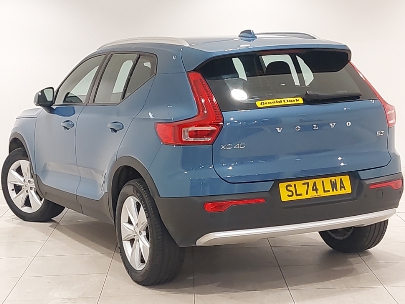 Volvo XC40 2.0 B3p Core Blue #2