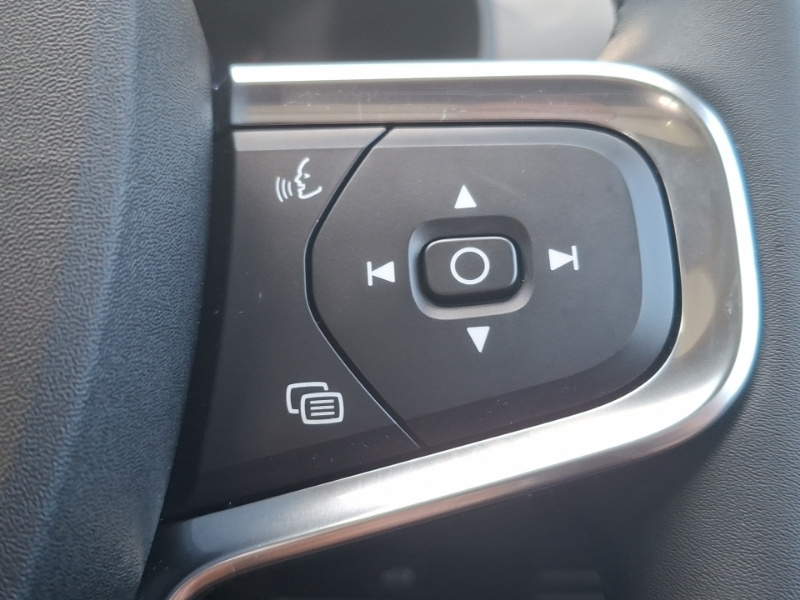 Volvo XC40 Plus Grey #13