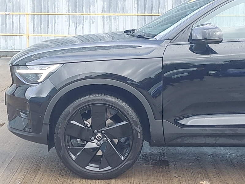 Volvo XC40 Plus Black #19