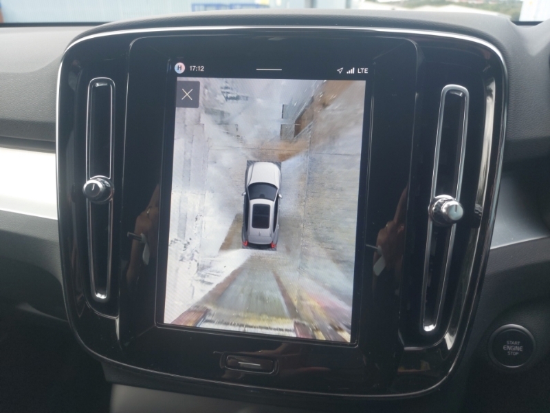 Volvo XC40 Plus Black #11