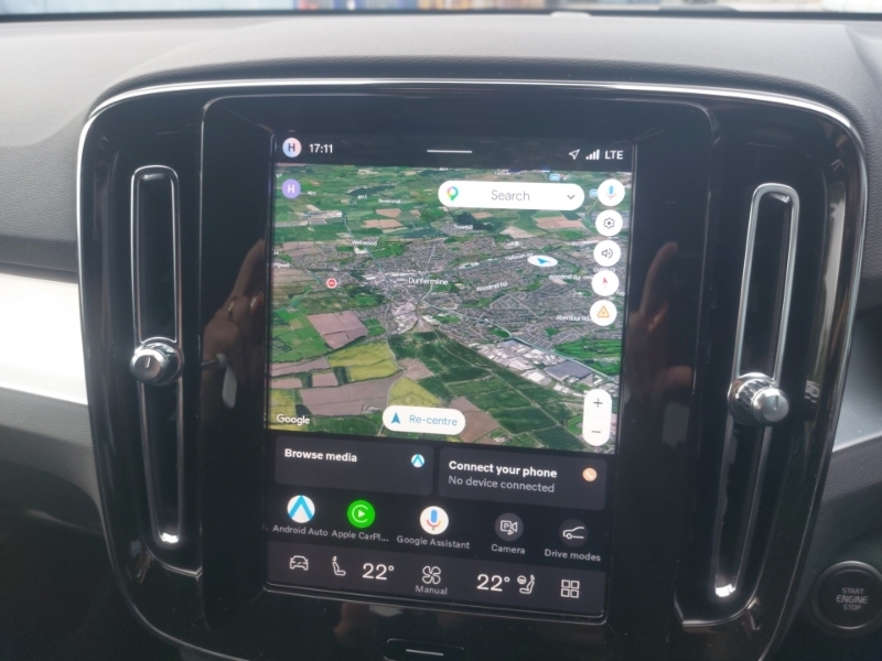 Volvo XC40 Plus Black #10