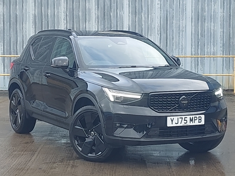 Volvo XC40 2.0 B4p Plus Pro Black Edition Black