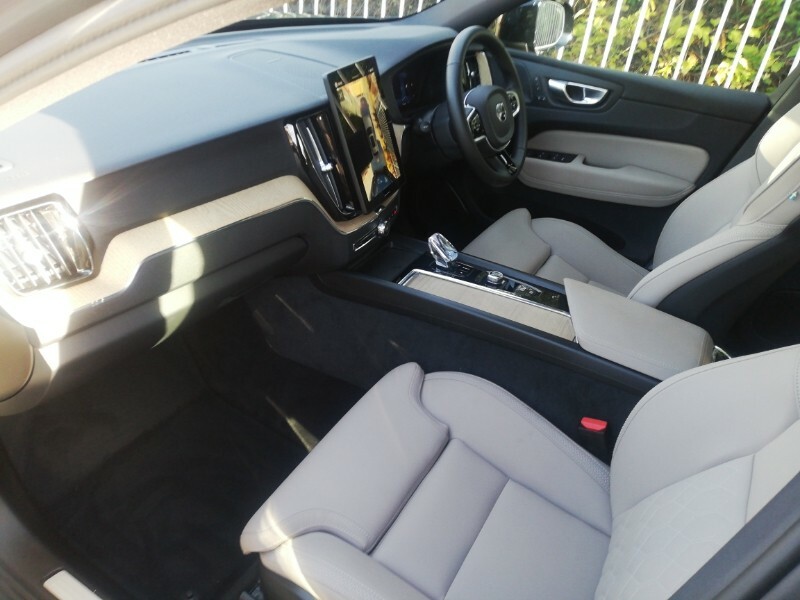 Volvo XC60 2.0 B5p Plus Dark Awd Geartronic Green #5