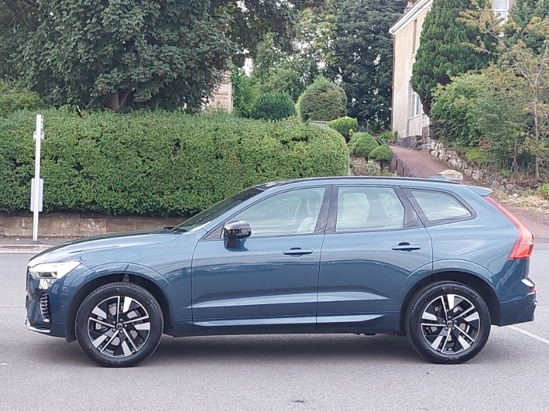 Volvo XC60 2.0 B5p Plus Dark Awd Geartronic Blue #4