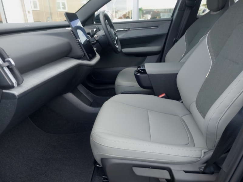 Volvo EX30 200Kw Sm Extended Range Plus 69Kwh Black #5