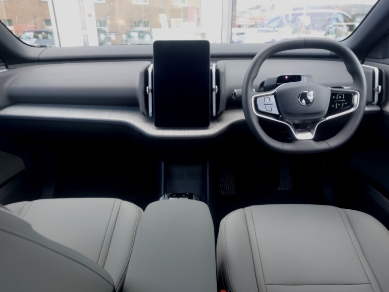 Volvo EX30 200Kw Sm Extended Range Plus 69Kwh Black #3