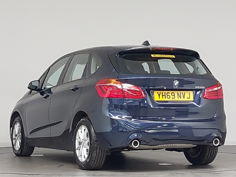 BMW 2 Series 220I Se Dct YH69NVJ Blue #2