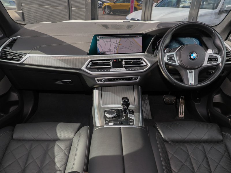 BMW X5 Xdrive30d Mht M Sport White #4