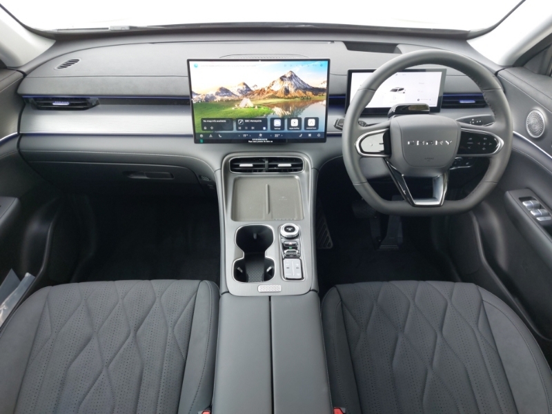 Chery Tiggo 8 1.5T Phev Summit Dht Black #3