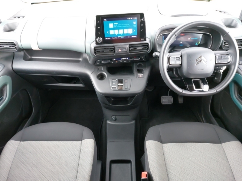 Citroen e-Berlingo 100Kw Flair Xtr XL 50Kwh 7 Seat Black #3