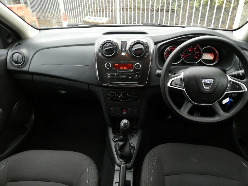 Dacia Sandero 1.0 Sce Essential White #3
