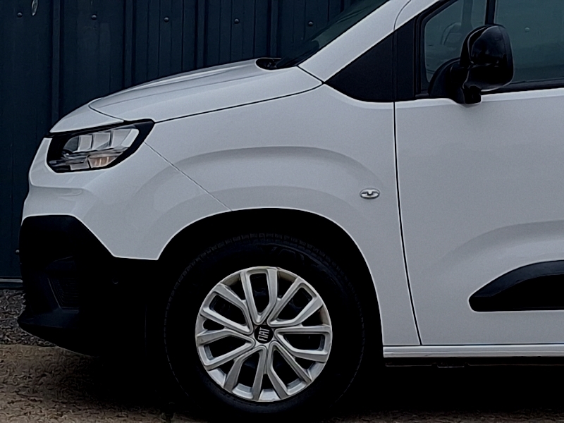 Fiat Doblo Mpv White #19