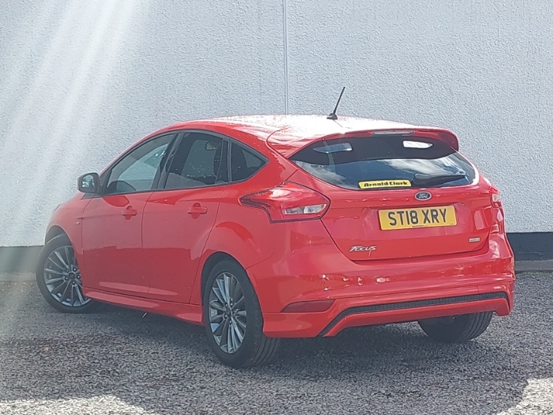 Ford Focus 1.0 Ecoboost 140 St-line Navigation ST18XRY Red #2