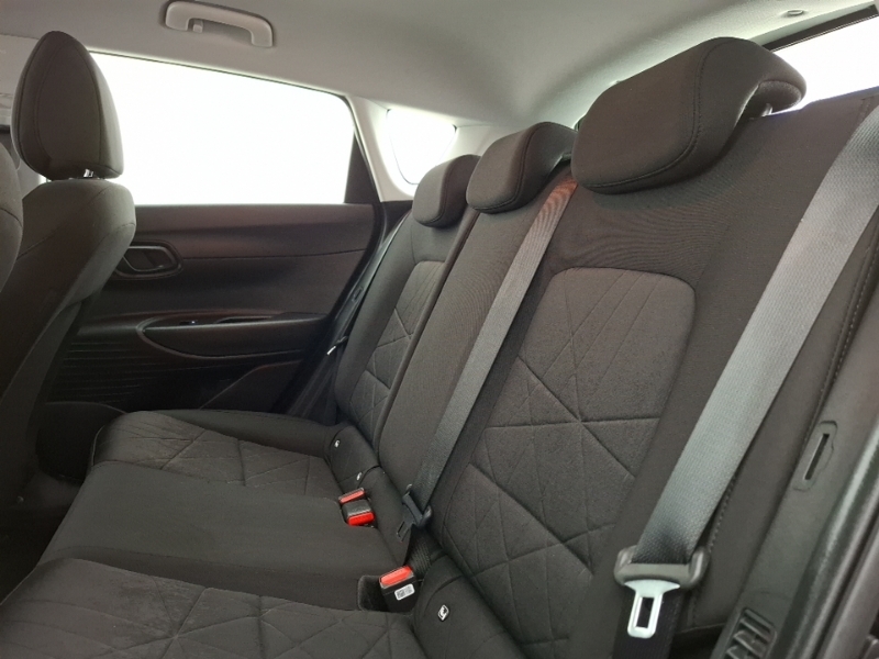 Hyundai Bayon 1.0 Tgdi 48V Mhev Se Connect Dct Black #6