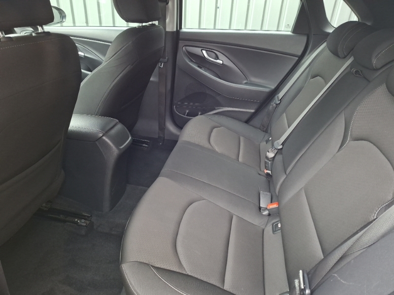 Hyundai I30 1.0T Gdi Se White #6