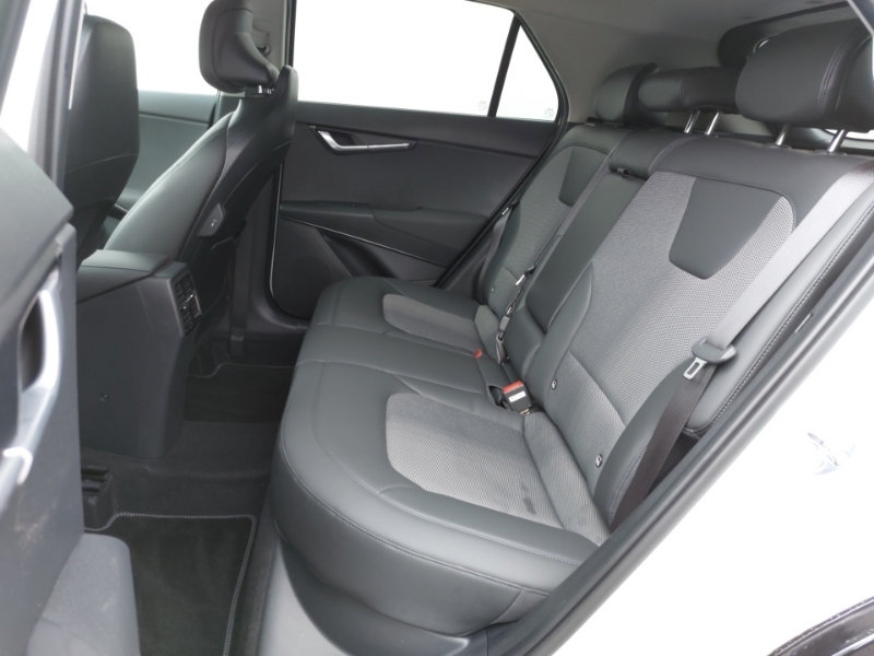 Kia Niro 1.6 Gdi 168 Phev 3 Dct White #6