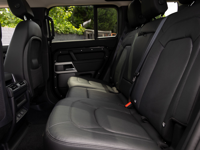 Land Rover Defender 110 3.0 D250 Xs Edition 110 Black #6
