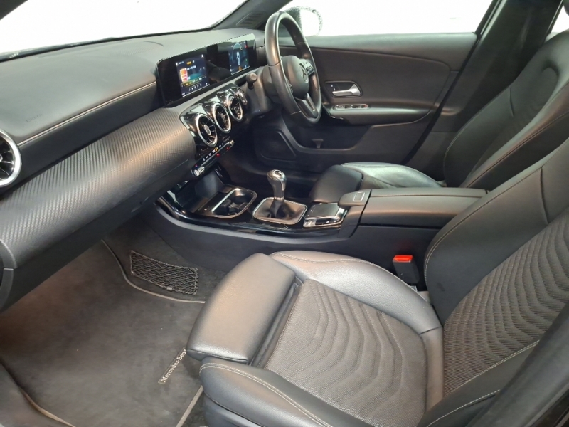 Mercedes-Benz A Class A180 Se LO69XPY Black #5