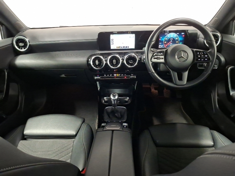 Mercedes-Benz A Class A180 Se LO69XPY Black #3
