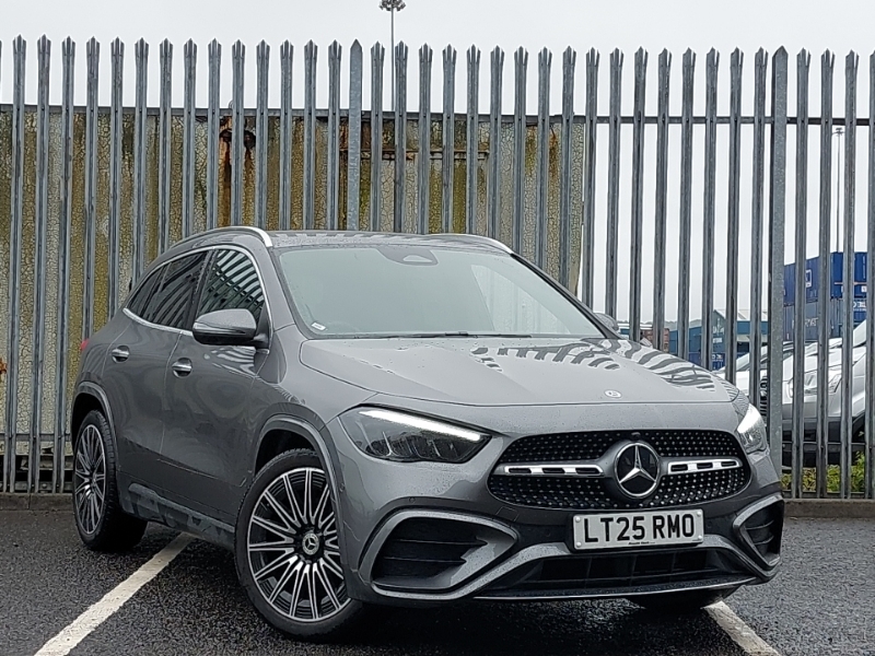 Mercedes-Benz GLA Class Gla 200 Amg Line Premium Grey