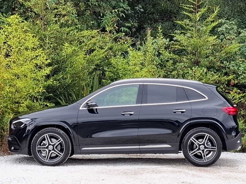 Mercedes-Benz GLA Class Gla 200 Amg Line Executive Black #4