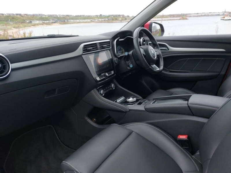 MG ZS 105Kw Exclusive Ev 45Kwh Red #5