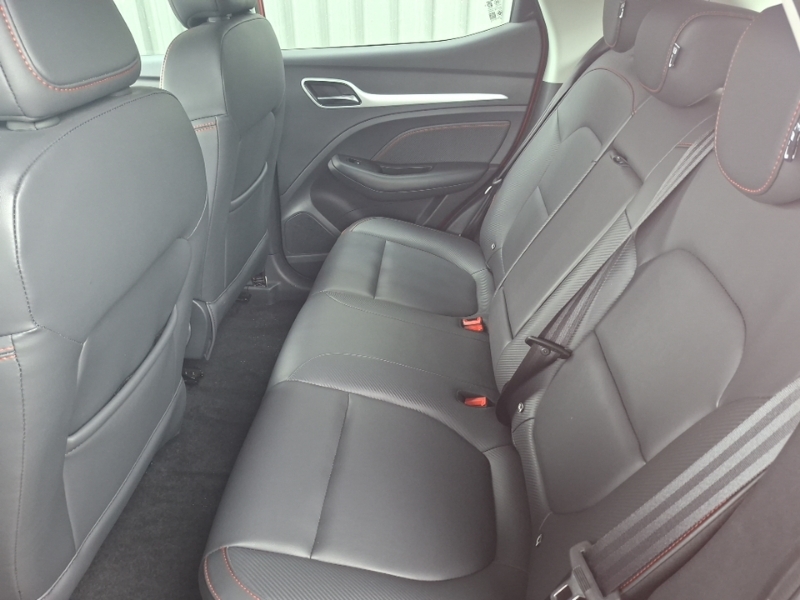 MG ZS 130Kw Trophy Connect Ev 51Kwh Red #6