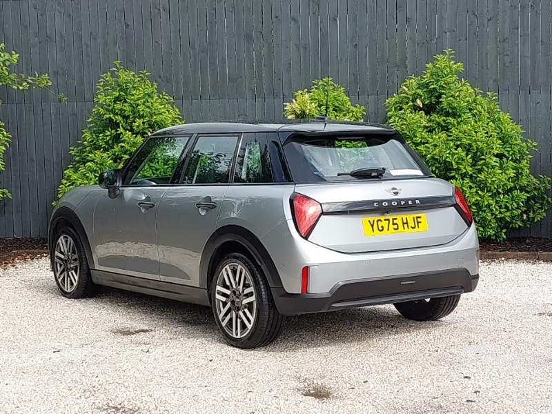 Mini Hatch 1.5 C Classic YG75HJF Silver #2