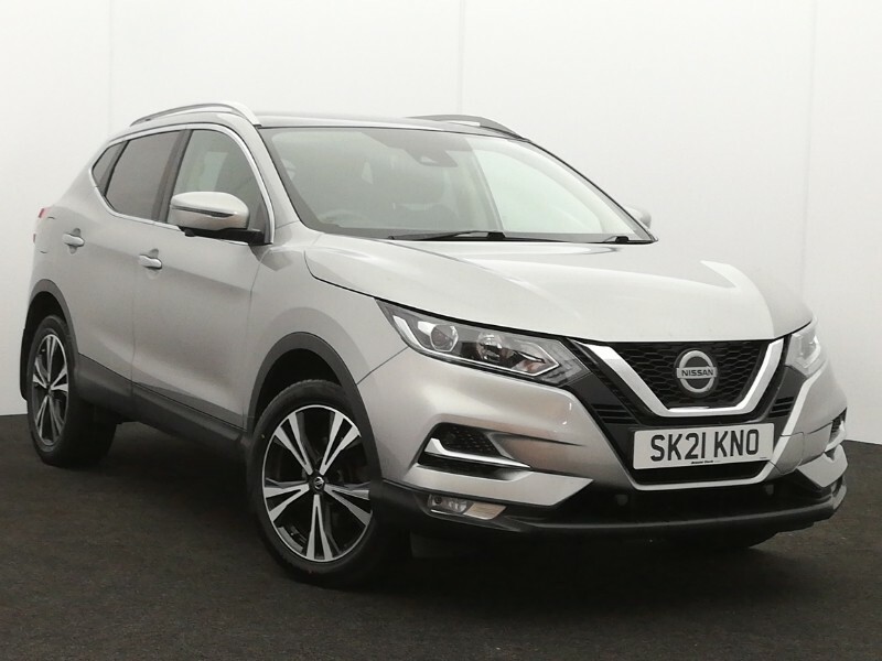 Nissan Qashqai 1.3 Dig-t N-connecta Glass Roof Pack Silver