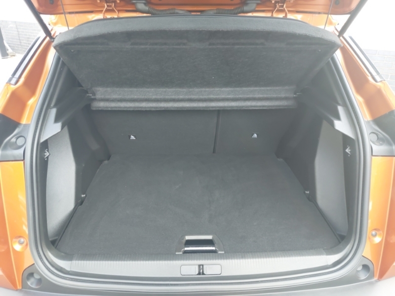 Peugeot e-2008 Suv Black #18