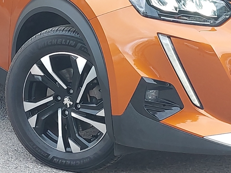 Peugeot e-2008 Suv Black #20