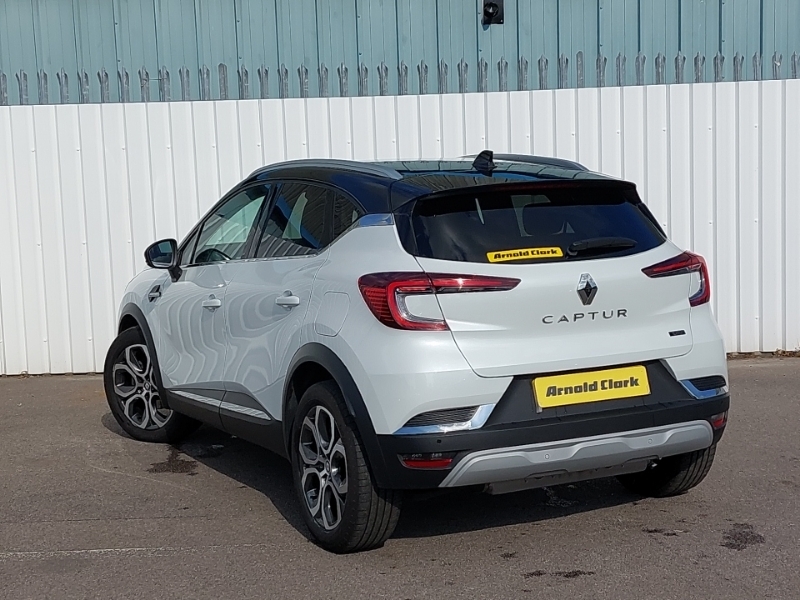 Renault Captur 1.6 E-tech Plug-in Hybrid 160 Techno CL23PHA White #2