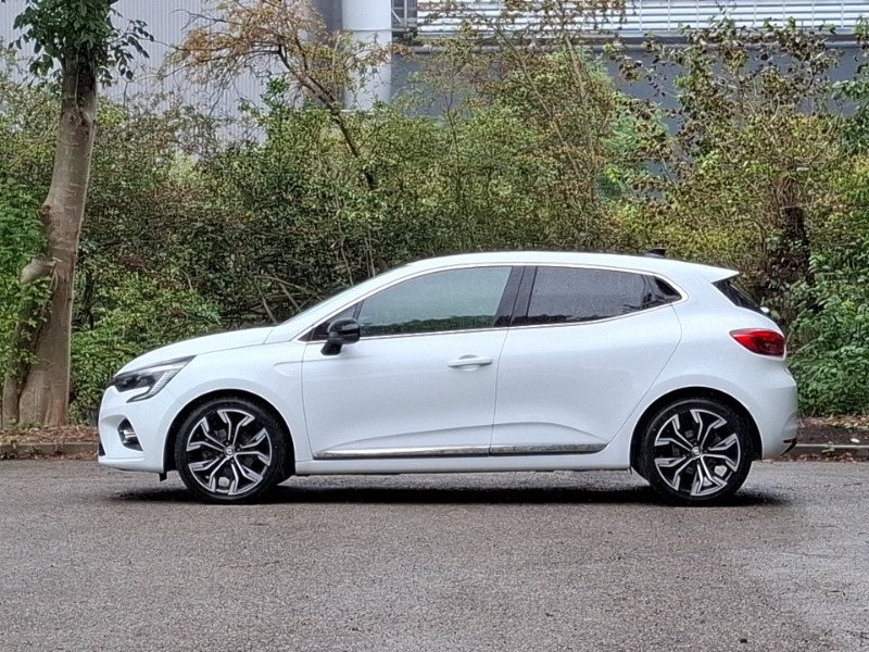 Renault Clio 1.6 E-tech Full Hybrid 145 Techno BD72RVM White #4