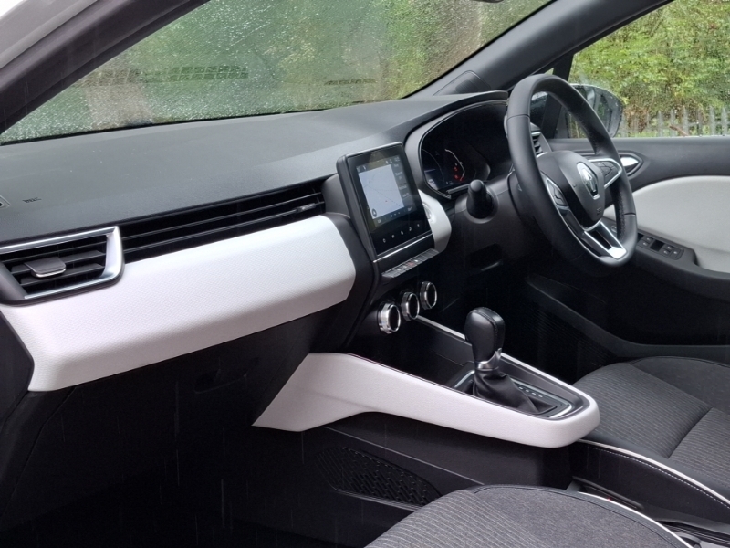 Renault Clio 1.6 E-tech Full Hybrid 145 Techno BD72RVM White #5