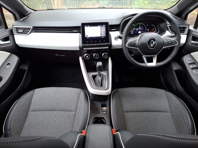 Renault Clio 1.6 E-tech Full Hybrid 145 Techno BD72RVM White #3