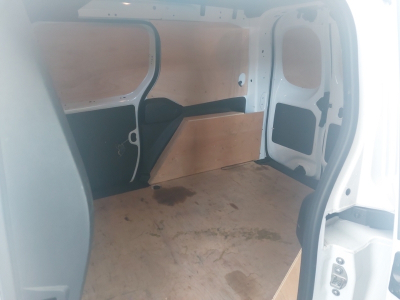 Renault Kangoo Ml19 Tce 100 Start Van White #6