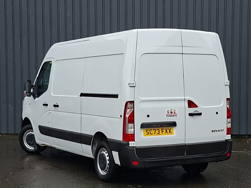 Renault Master Mm35 Blue Dci 135 Start Medium Roof Van White #2
