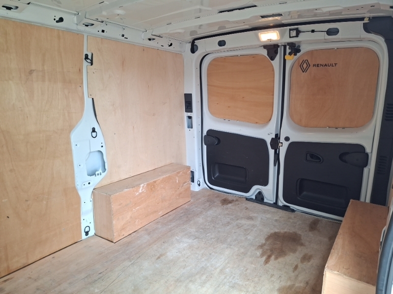 Renault Trafic Sl30 Blue Dci 130 Advance Safety Van SC24UBP White #5