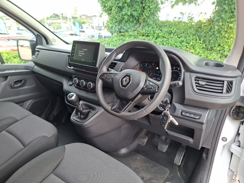 Renault Trafic Sl30 Blue Dci 130 Advance Safety Van SC24UBP White #3