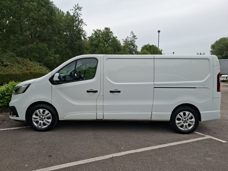 Renault Trafic Ll30 Blue Dci 130 Extra Safety Van White #4