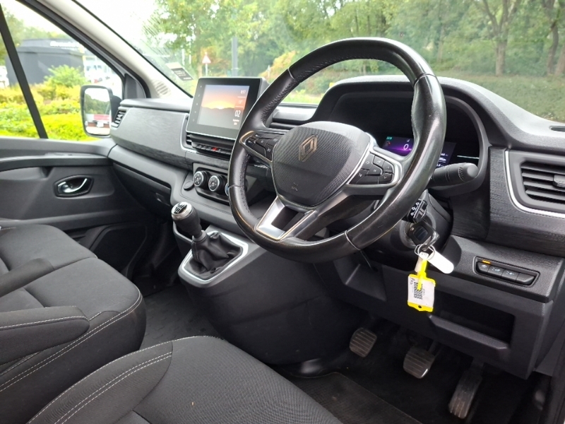 Renault Trafic Ll30 Blue Dci 130 Extra Safety Van White #3