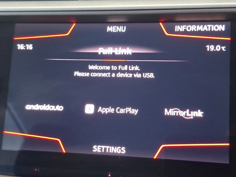 Seat Arona  Red #16