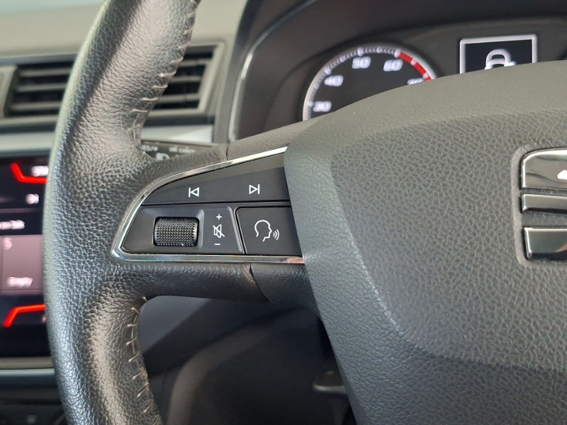 Seat Arona  Red #12