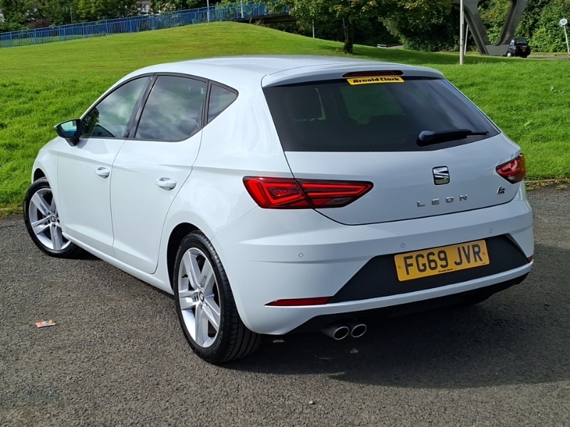 Seat Leon 1.5 Tsi Evo Fr Ez FG69JVR White #2