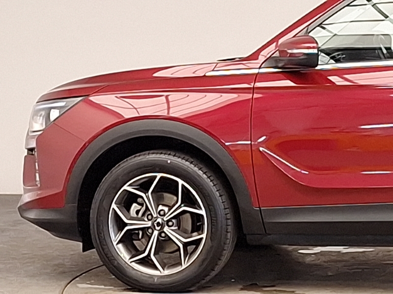 SsangYong Korando Ultimate E-motion Black #19