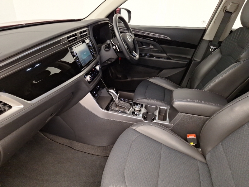 SsangYong Korando 1.5 Ventura Red #5