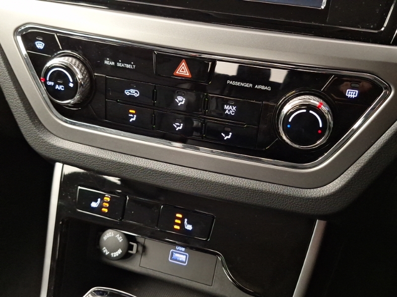 SsangYong Korando Ultimate E-motion Black #16