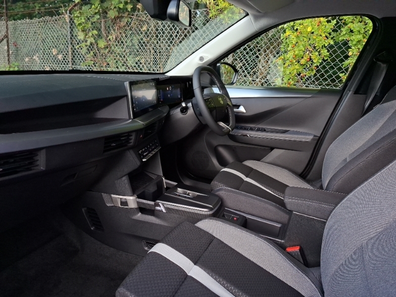 Vauxhall Frontera 1.2 Hybrid 110 Ultimate E-dct6 SA76ACJ Black #5